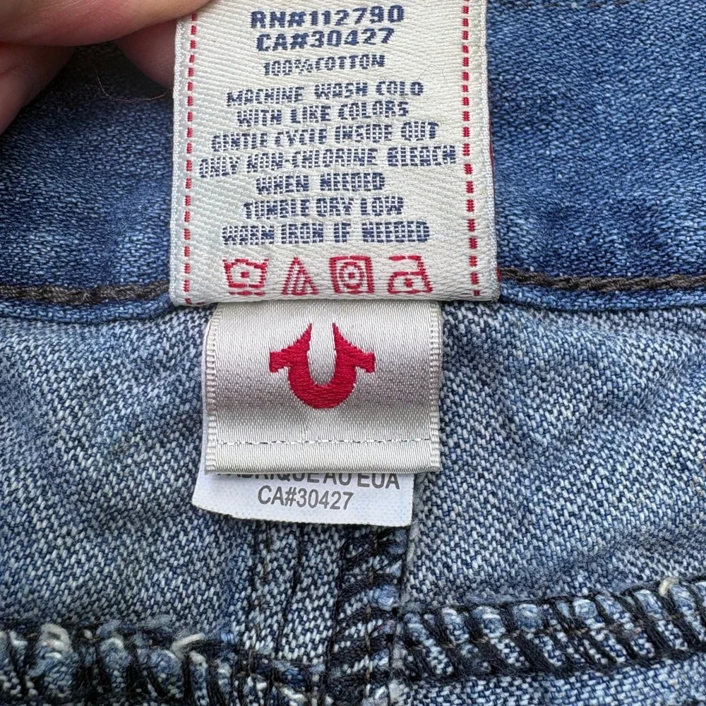 Y2K True Religion Billy Jeans 36 Blue Leather Horseshoe Faded Raw Hem Skater‎